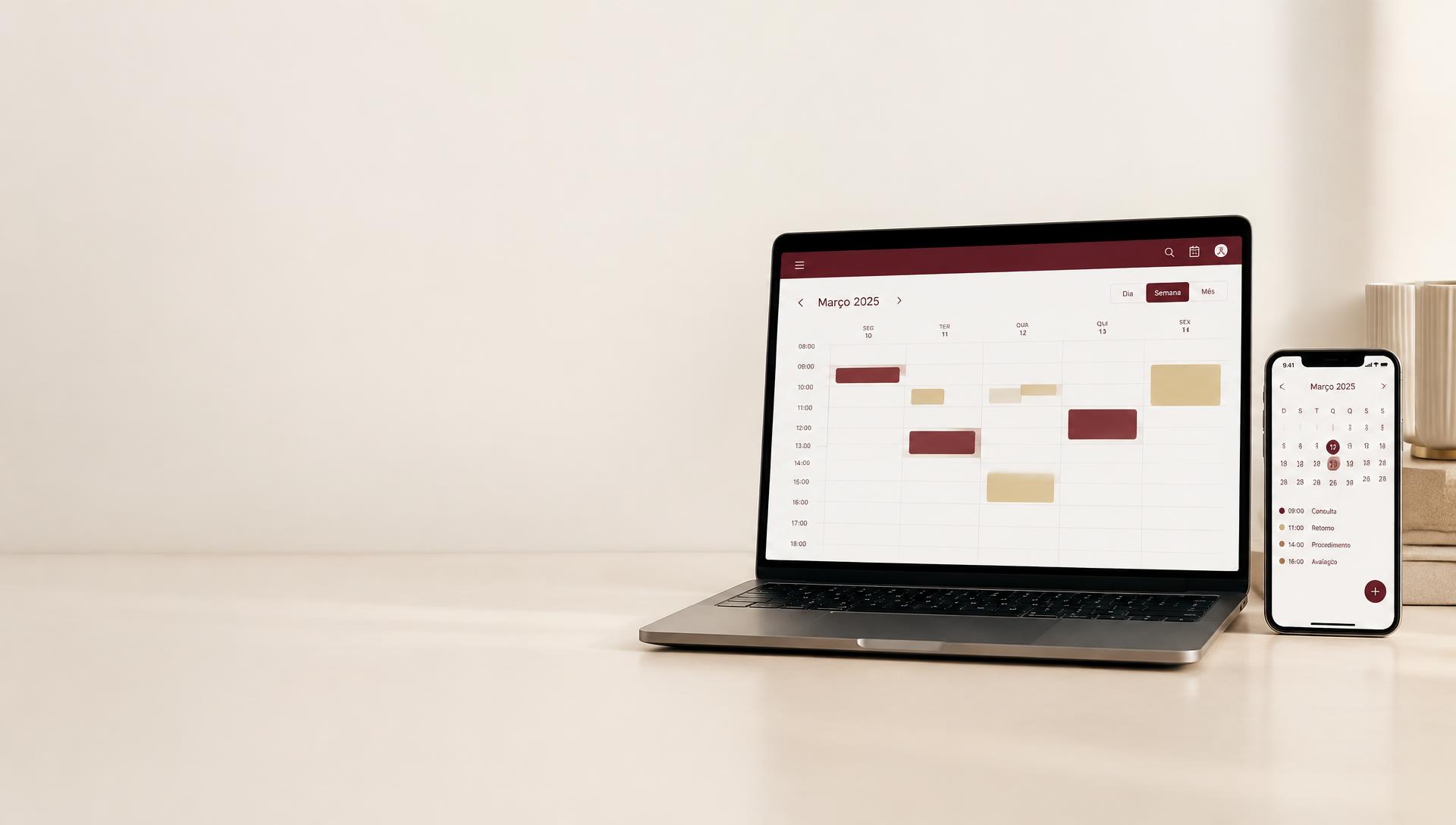 Computador e celular com uma representação visual de agenda online